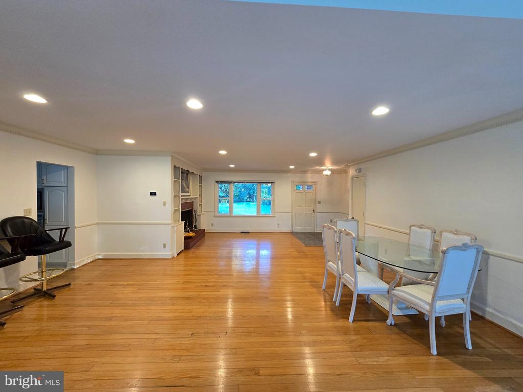 28082 OAKLANDS CIRCLE