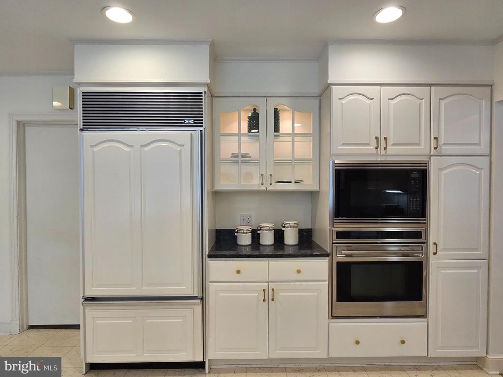 28082 OAKLANDS CIRCLE