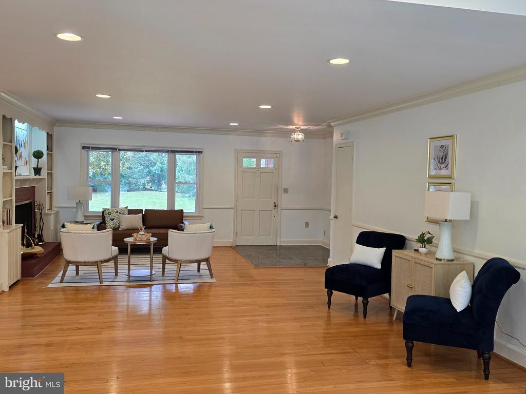 28082 OAKLANDS CIRCLE