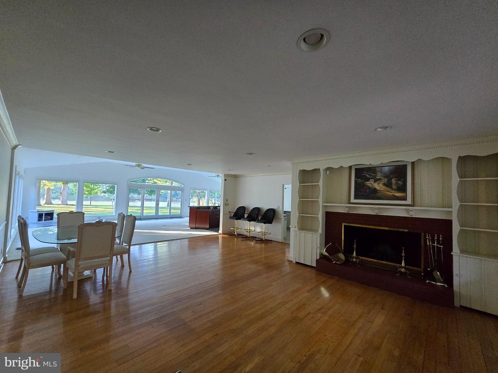 28082 OAKLANDS CIRCLE