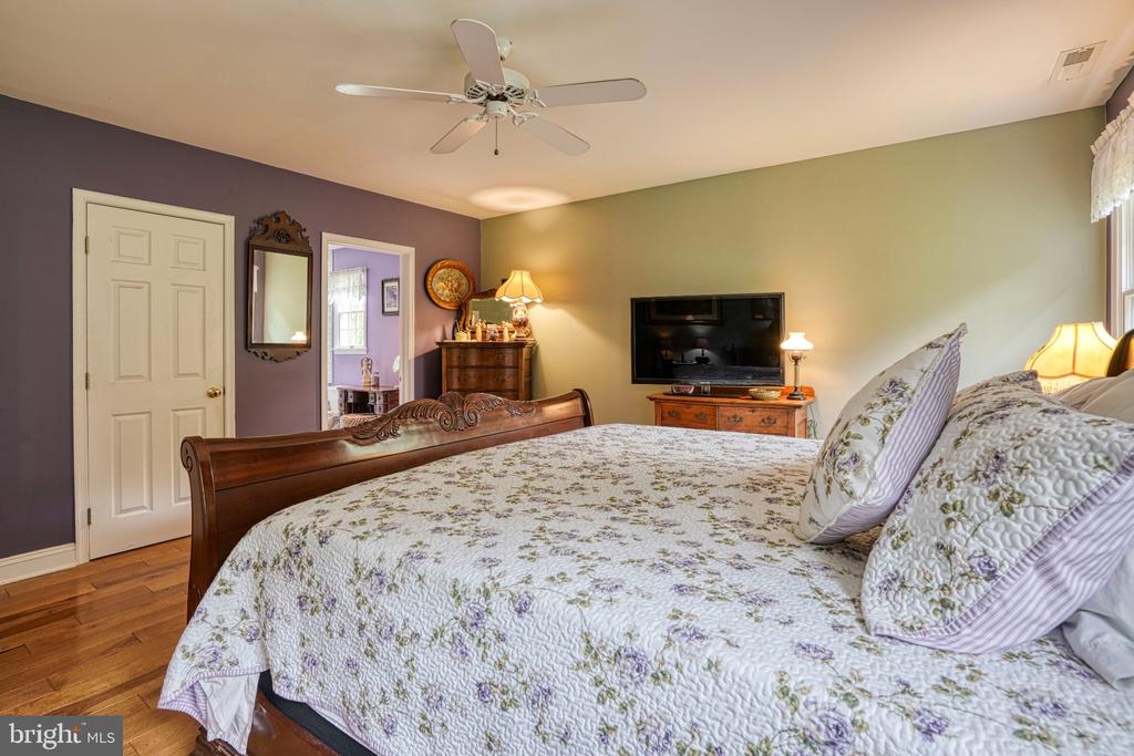 32525 DISCOVERY DRIVE