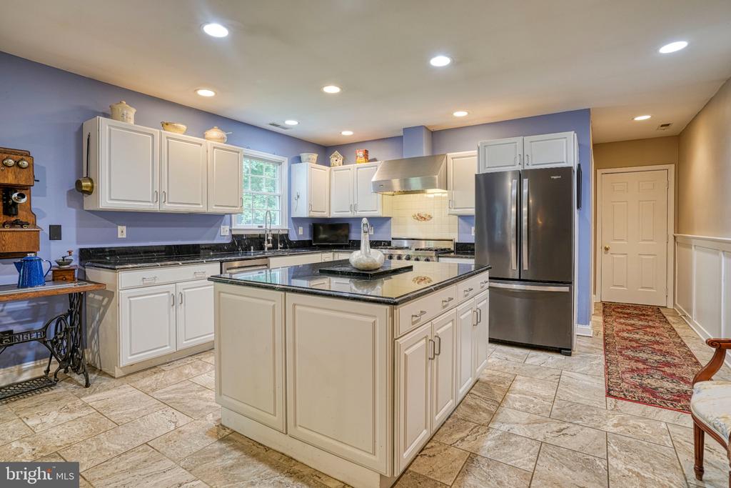 32525 DISCOVERY DRIVE