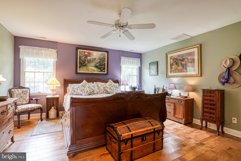 32525 DISCOVERY DRIVE