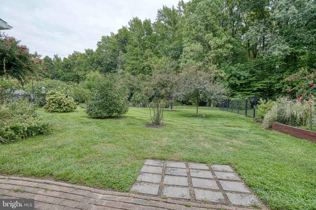 32525 DISCOVERY DRIVE