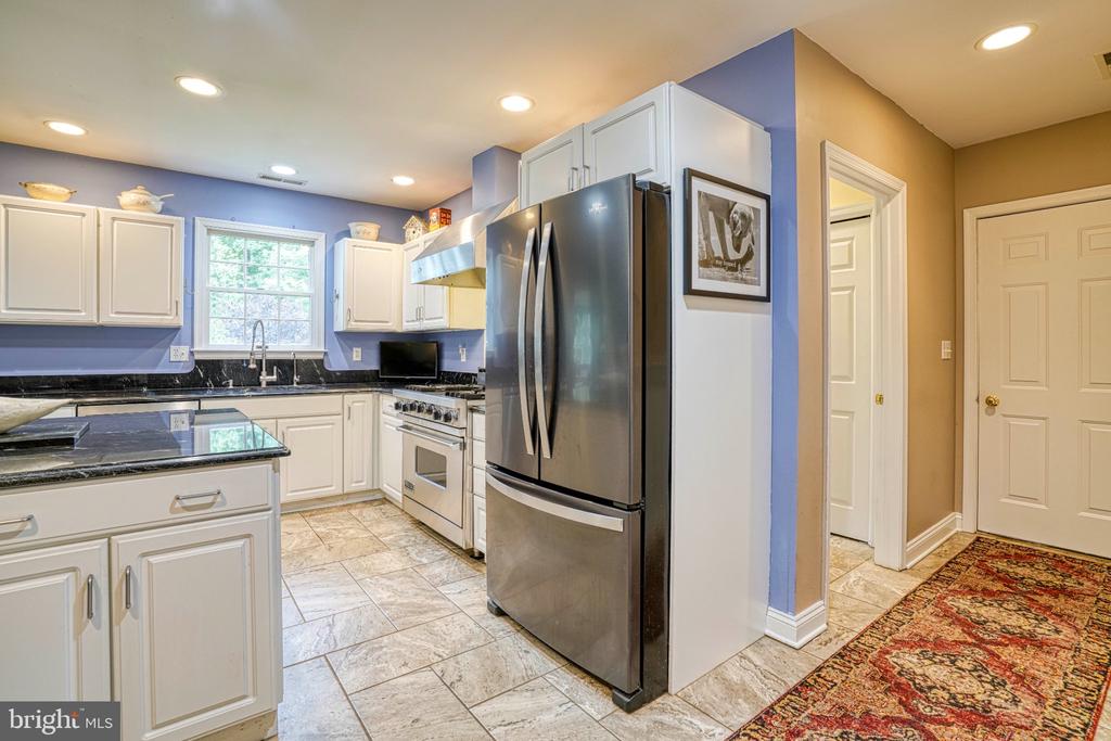 32525 DISCOVERY DRIVE