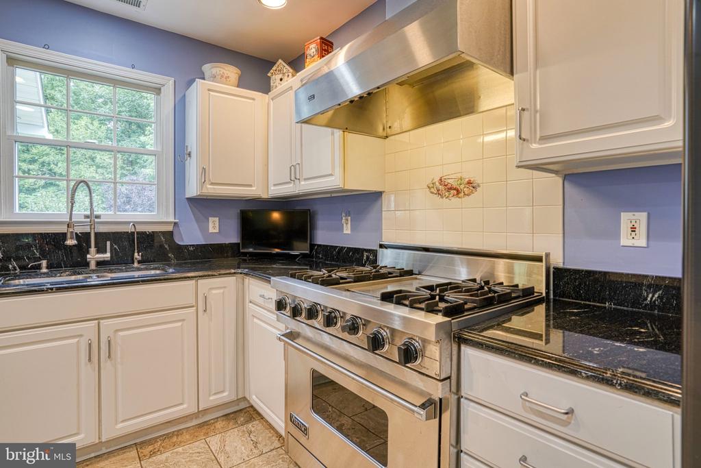 32525 DISCOVERY DRIVE