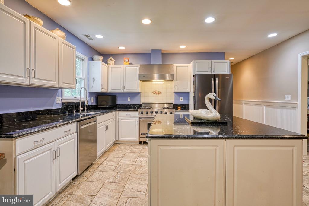 32525 DISCOVERY DRIVE