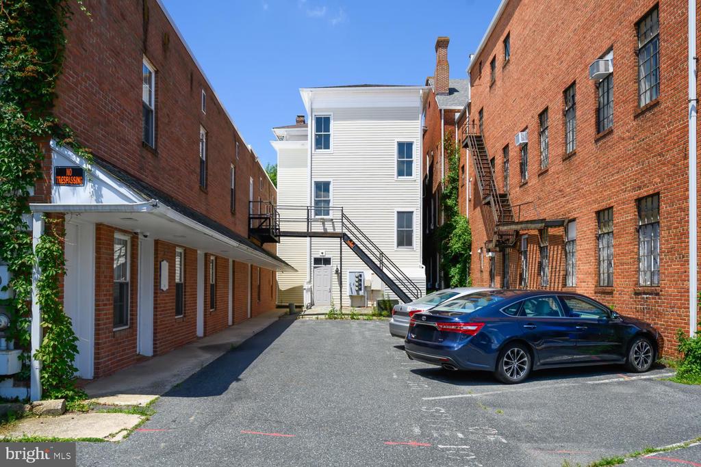 110 N WASHINGTON STREET