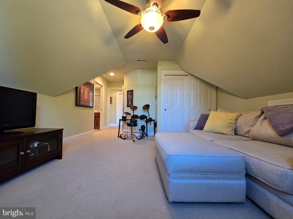 3748 MARVEL DRIVE