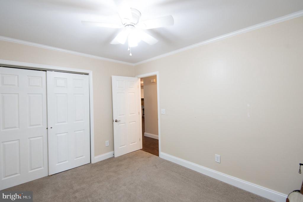 7062 PINE RIDGE RD ROAD