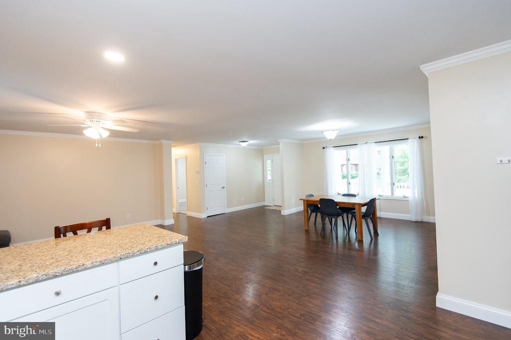 7062 PINE RIDGE RD ROAD