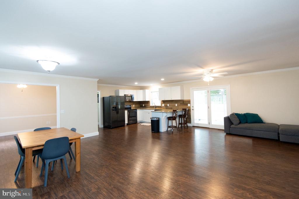 7062 PINE RIDGE RD ROAD
