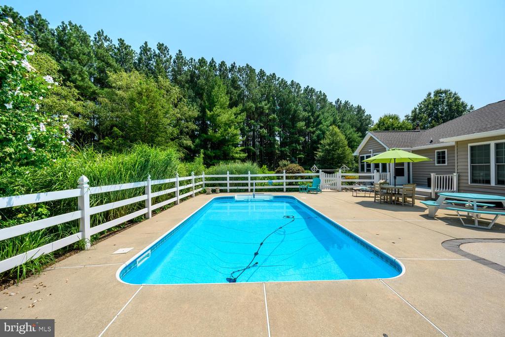9055 ROCKCLIFF DRIVE