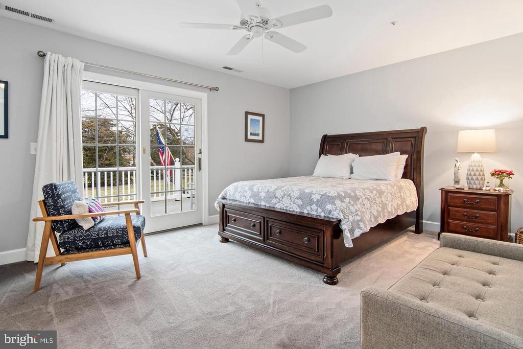 9518 QUAIL HOLLOW Unit: 702