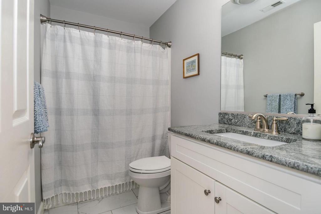 9518 QUAIL HOLLOW Unit: 702