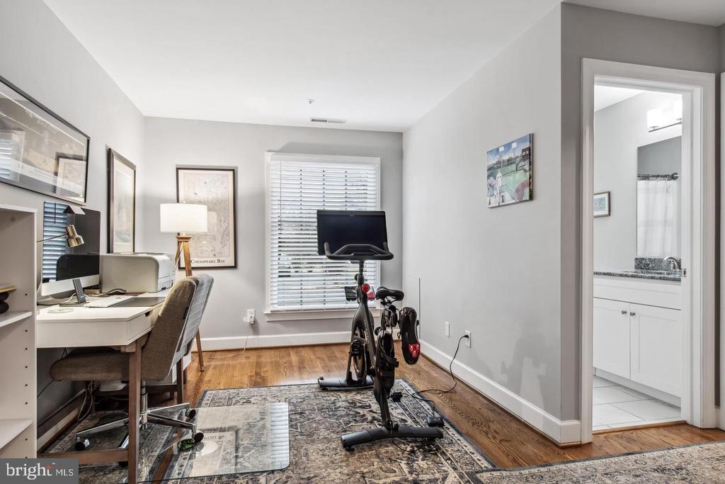 9518 QUAIL HOLLOW Unit: 702