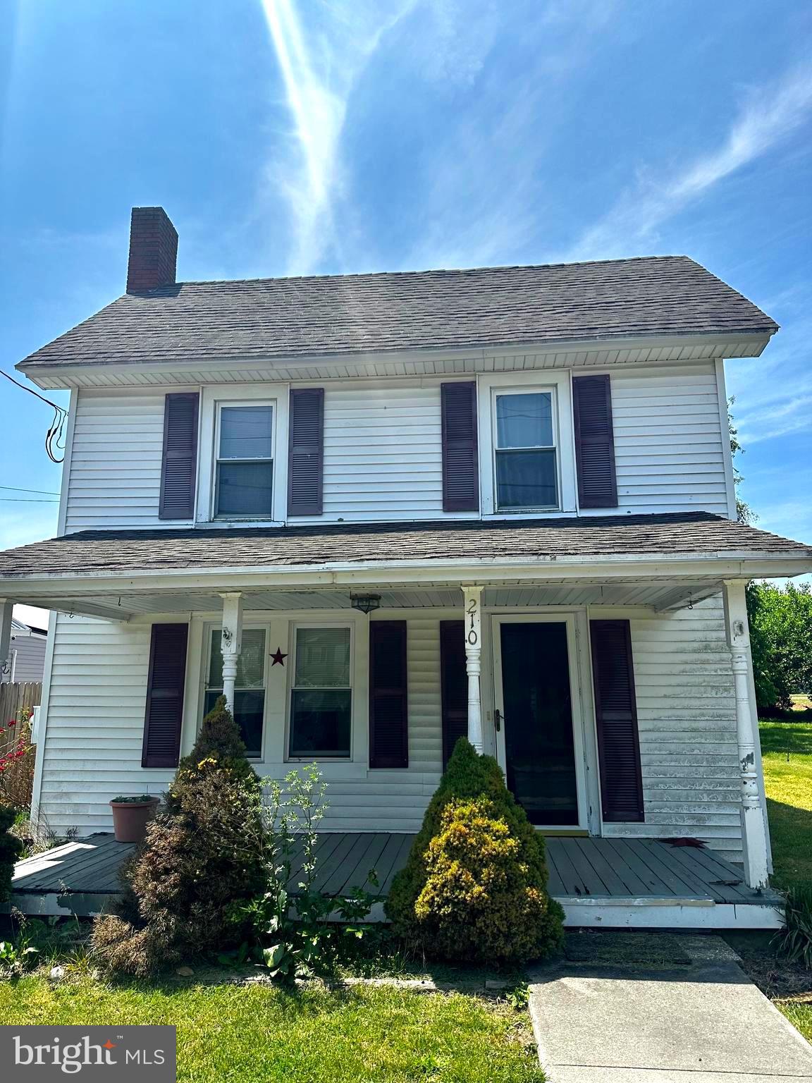 210 Bridge St