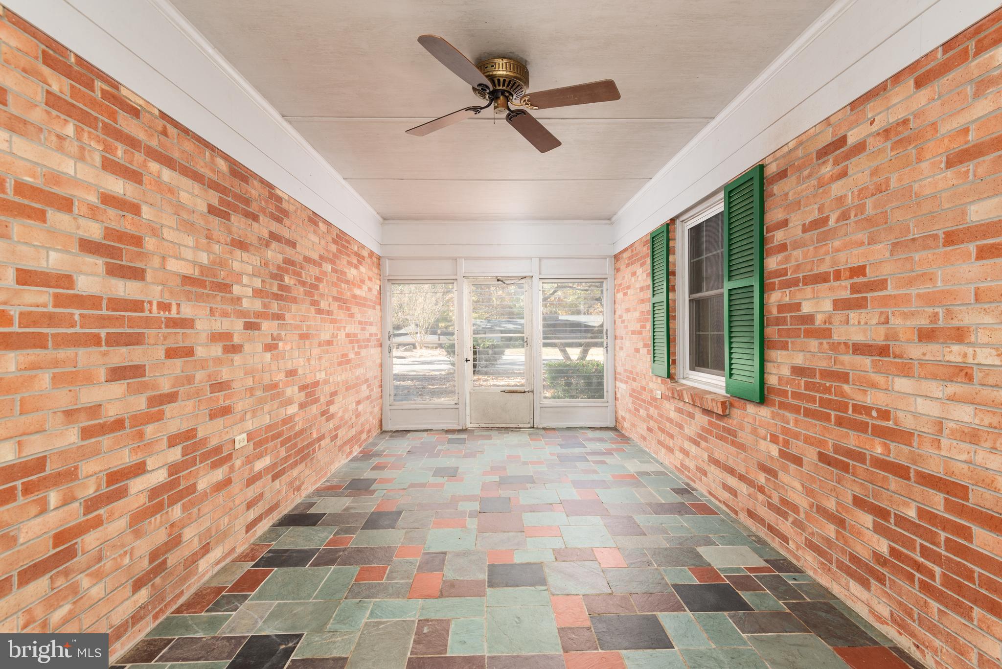 612 Tony Tank Ln