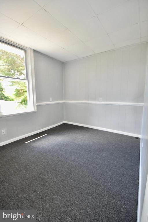 600 MAIN ST #B