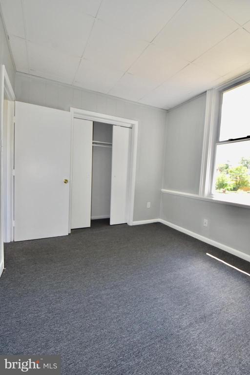 600 MAIN ST #B