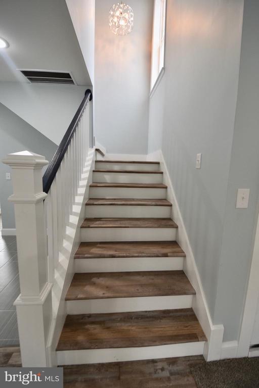 611 Main St