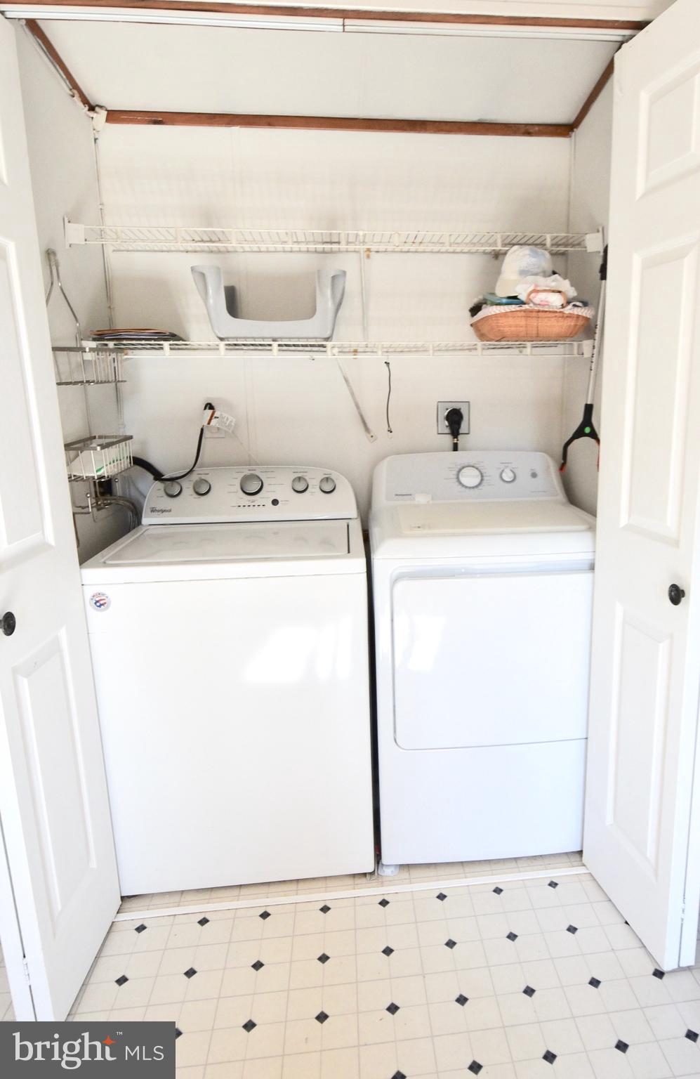 9080 GOLD FINCH COURT