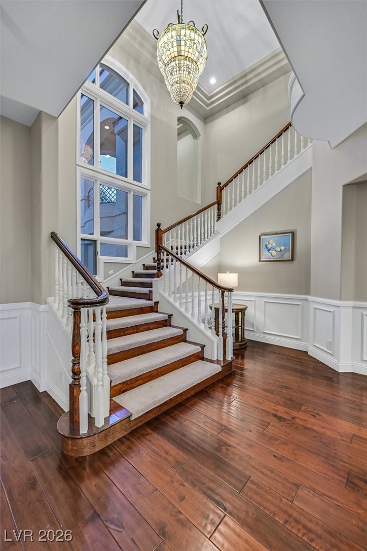 1809 White Hawk Court