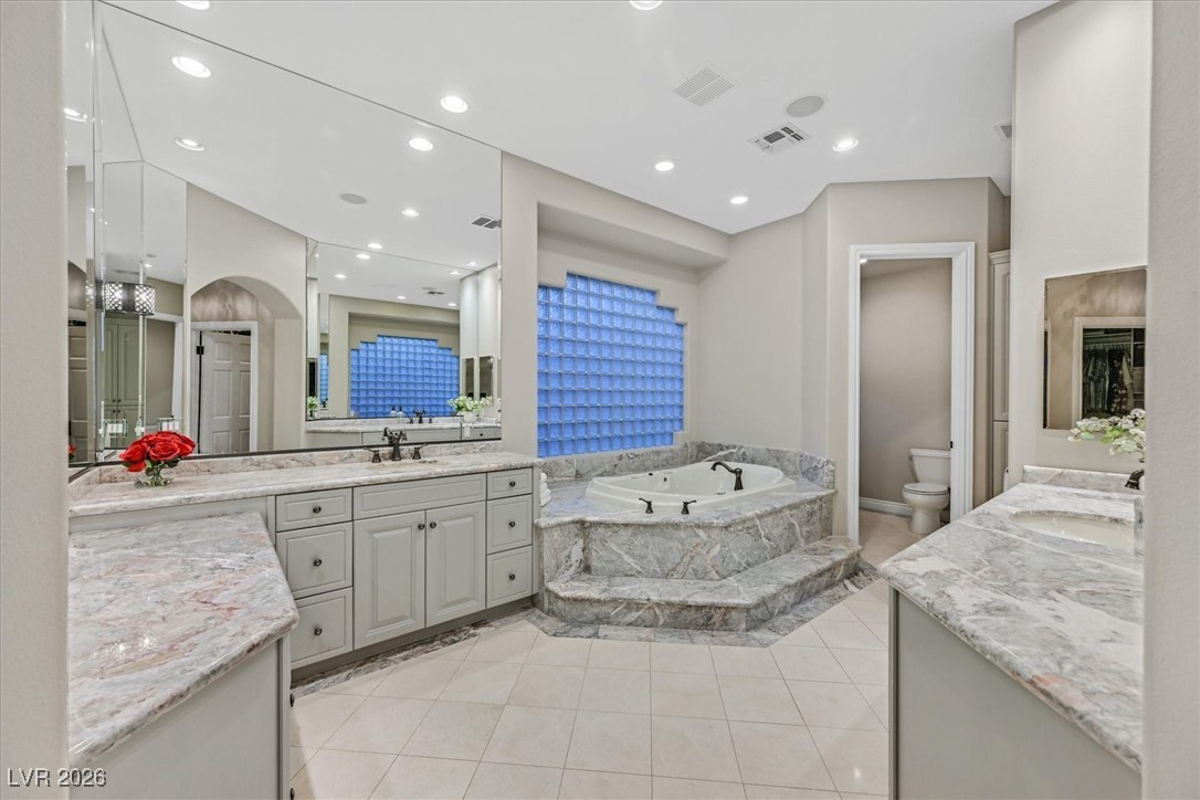 1809 White Hawk Court