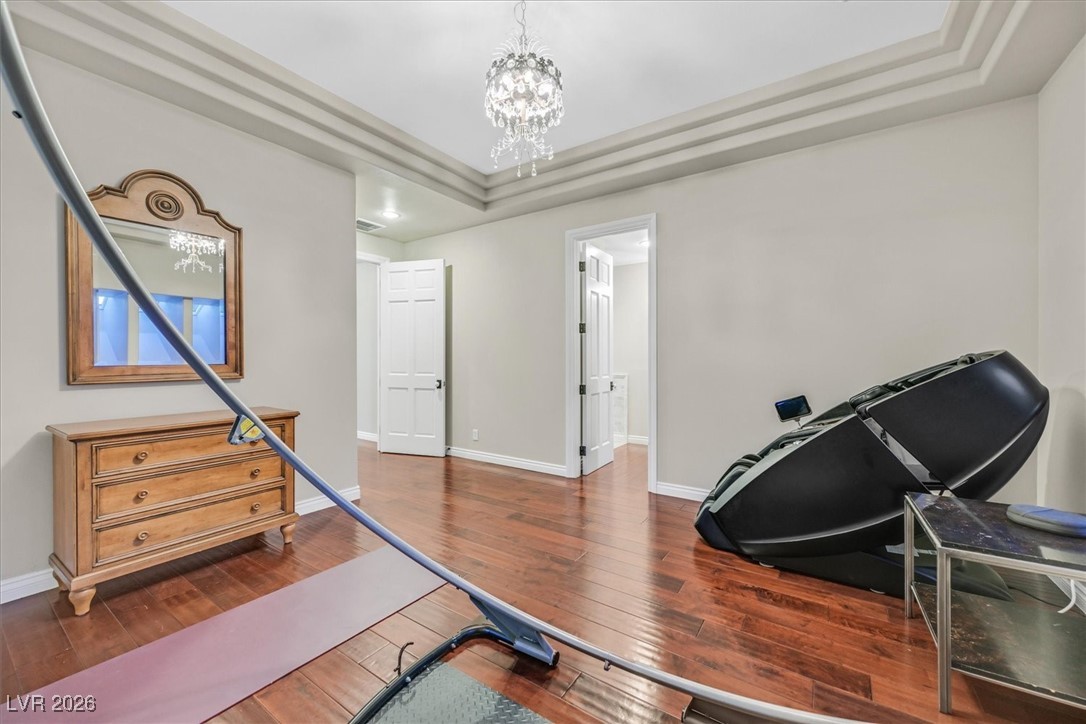 1809 White Hawk Court