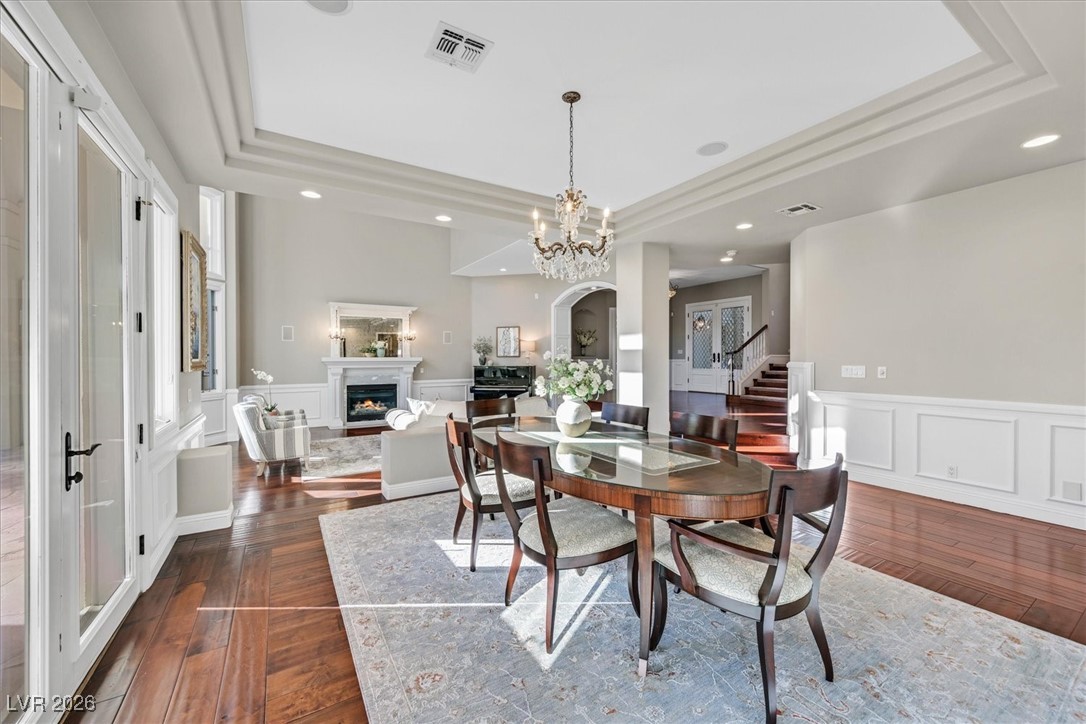 1809 White Hawk Court