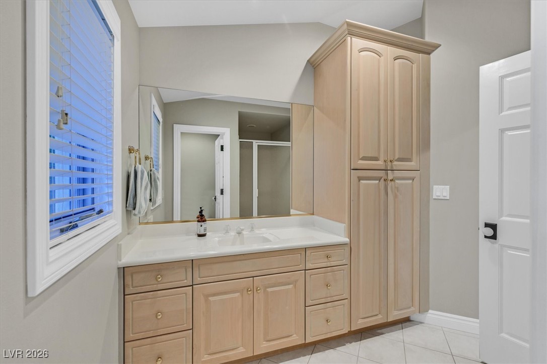 1809 White Hawk Court