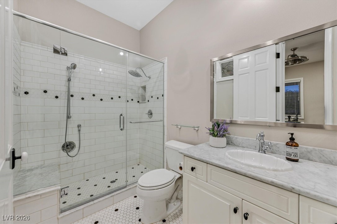 1809 White Hawk Court