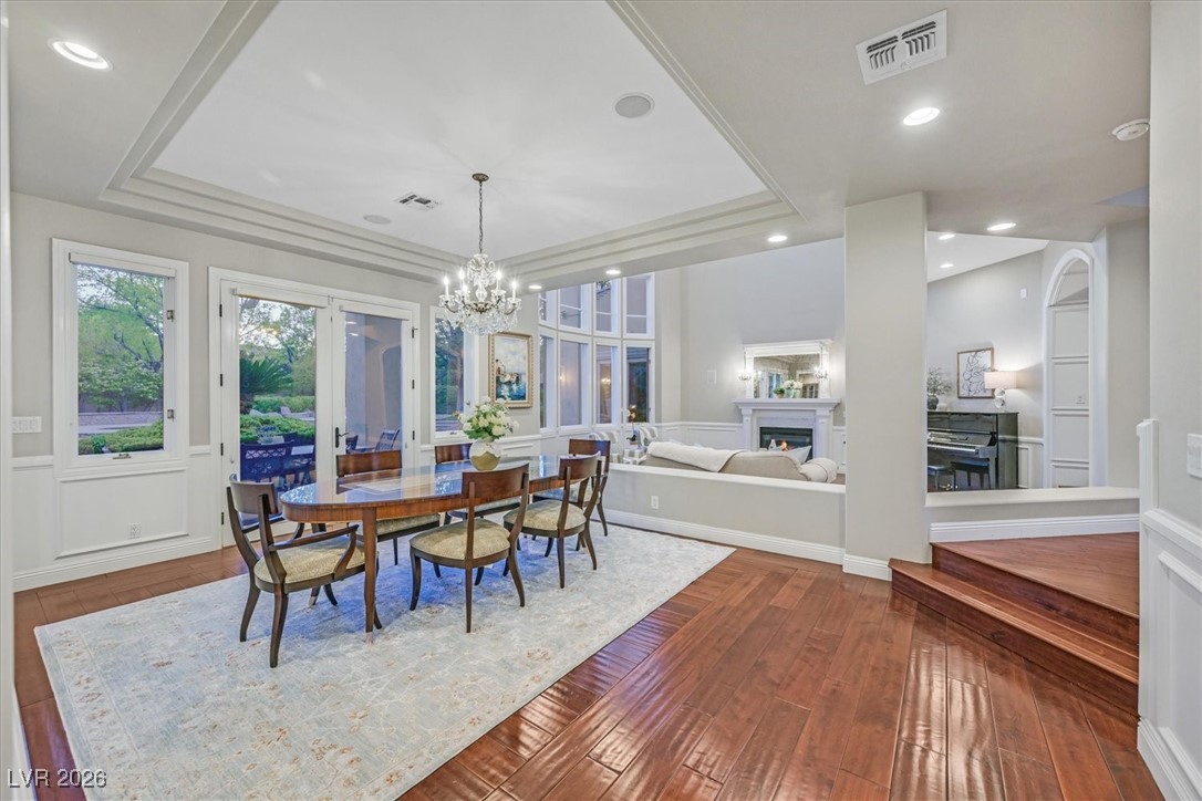 1809 White Hawk Court