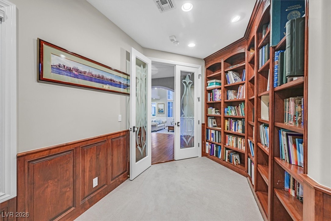 1809 White Hawk Court