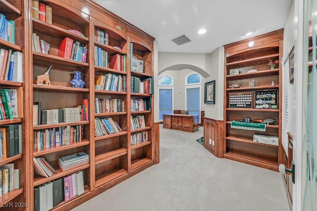 1809 White Hawk Court