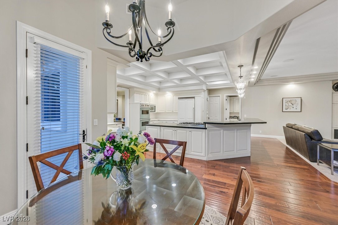 1809 White Hawk Court