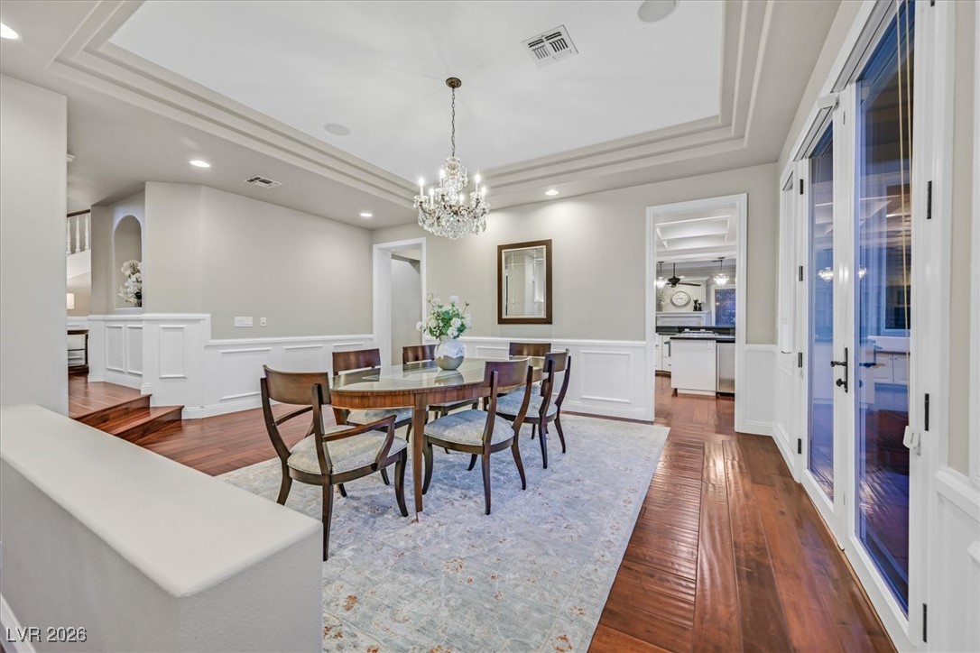 1809 White Hawk Court