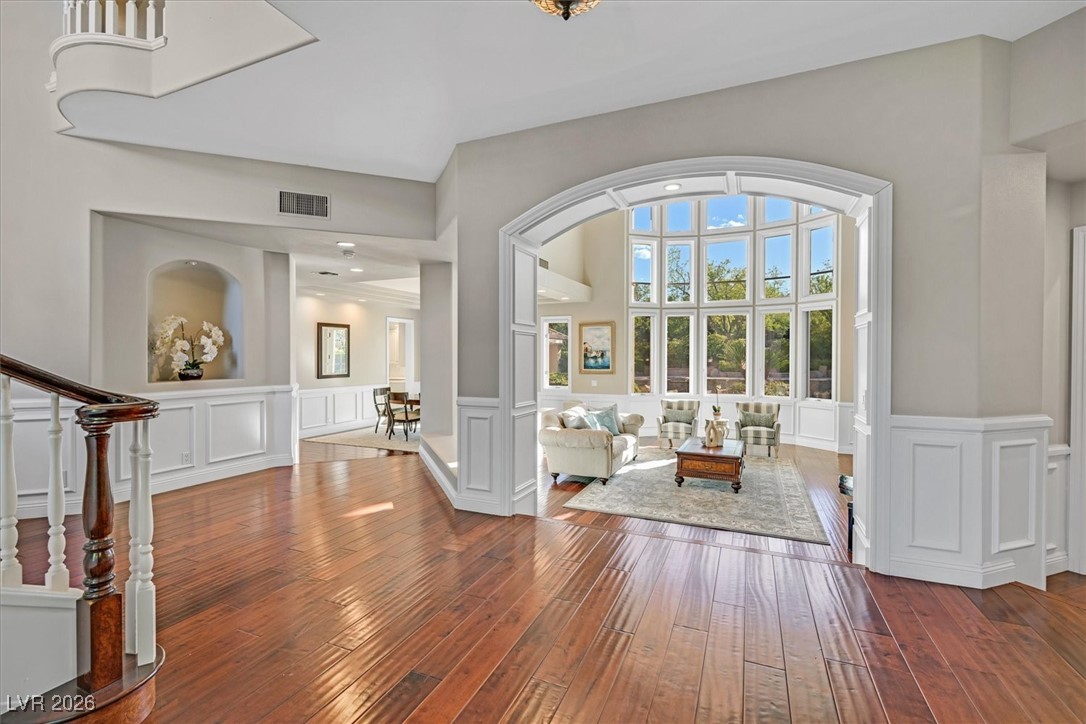 1809 White Hawk Court