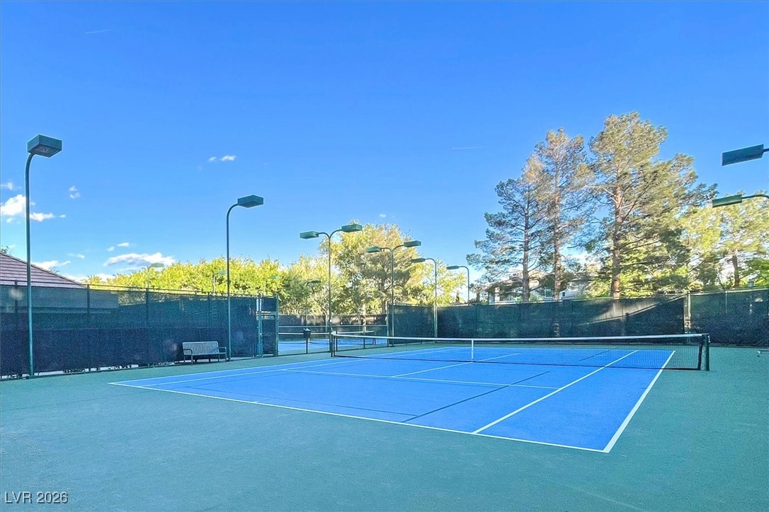 1809 White Hawk Court