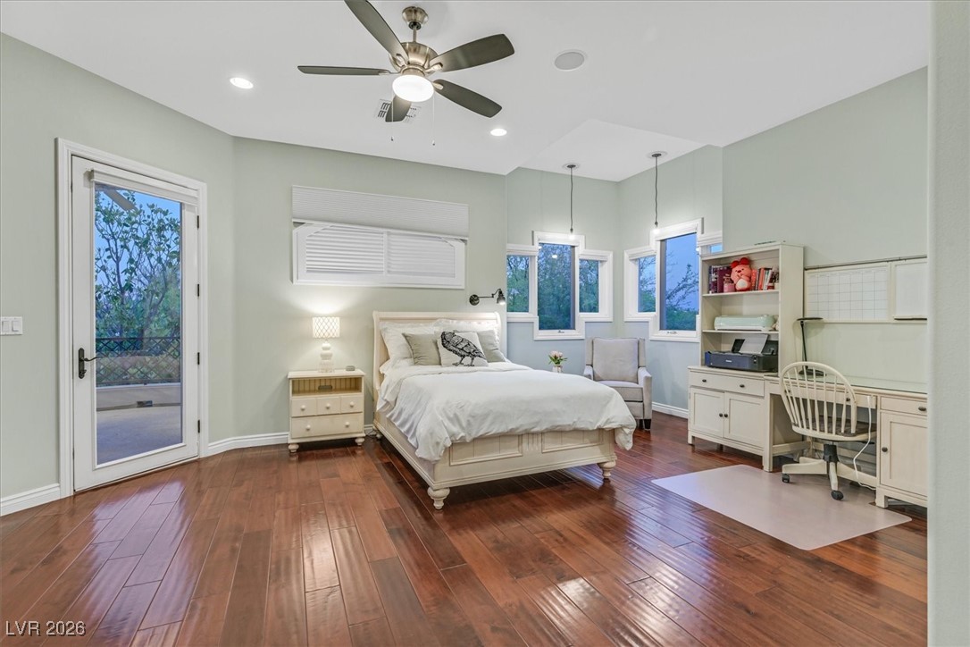 1809 White Hawk Court