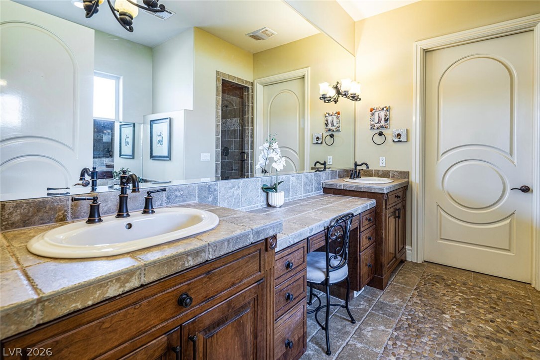 5079 Mountain Top Circle