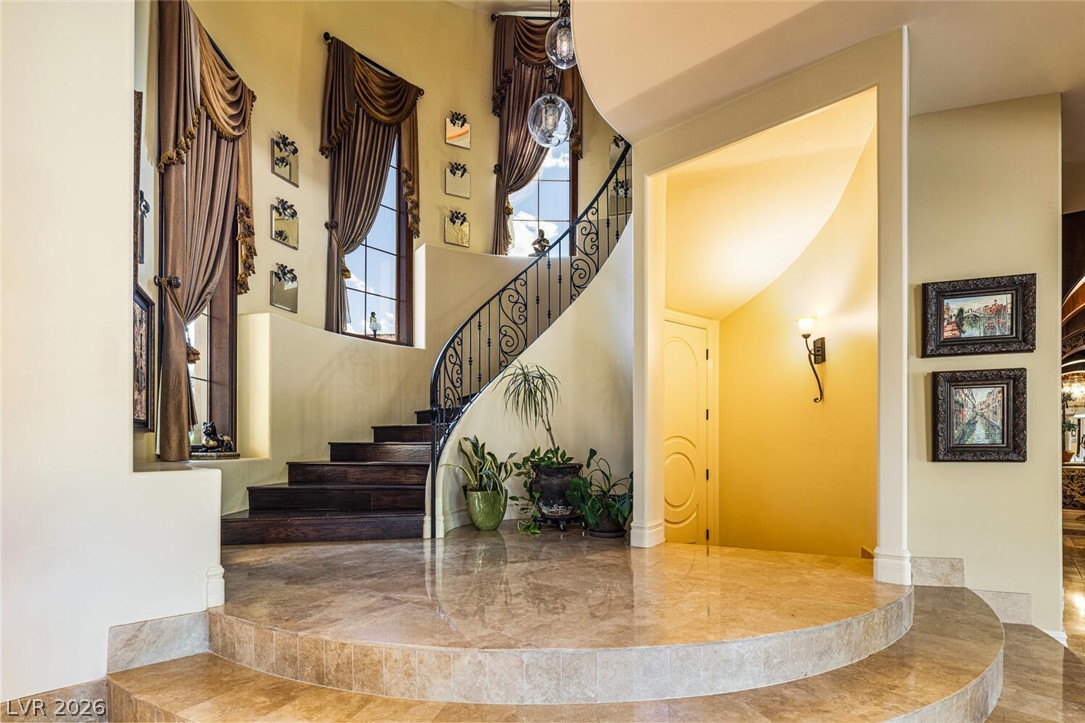 5079 Mountain Top Circle