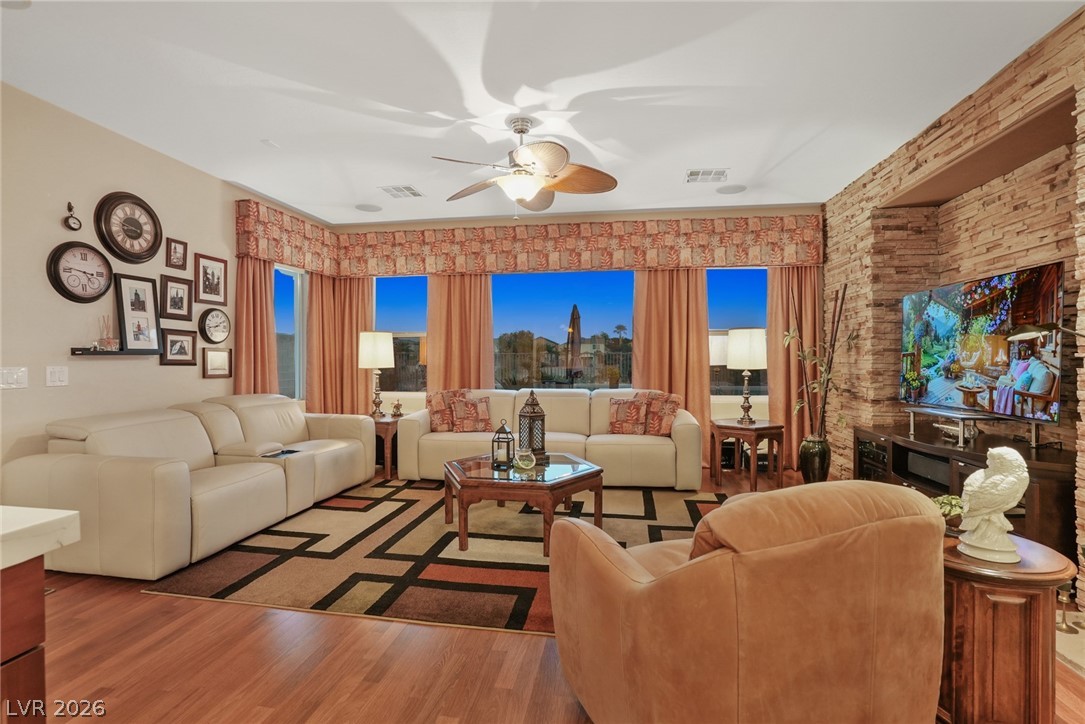 8300 Imperial Lakes Street