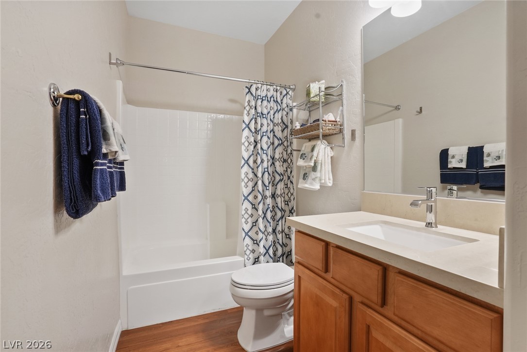 8300 Imperial Lakes Street