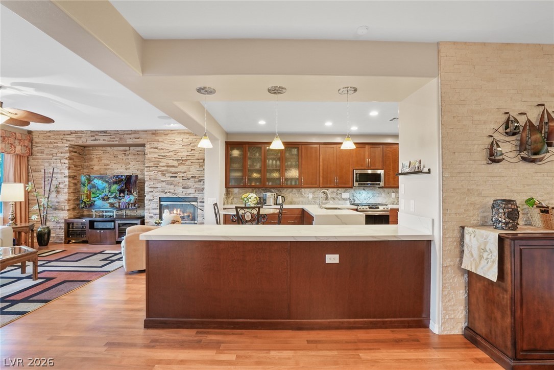 8300 Imperial Lakes Street