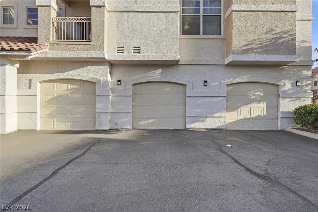 8555 West Russell Road 1048