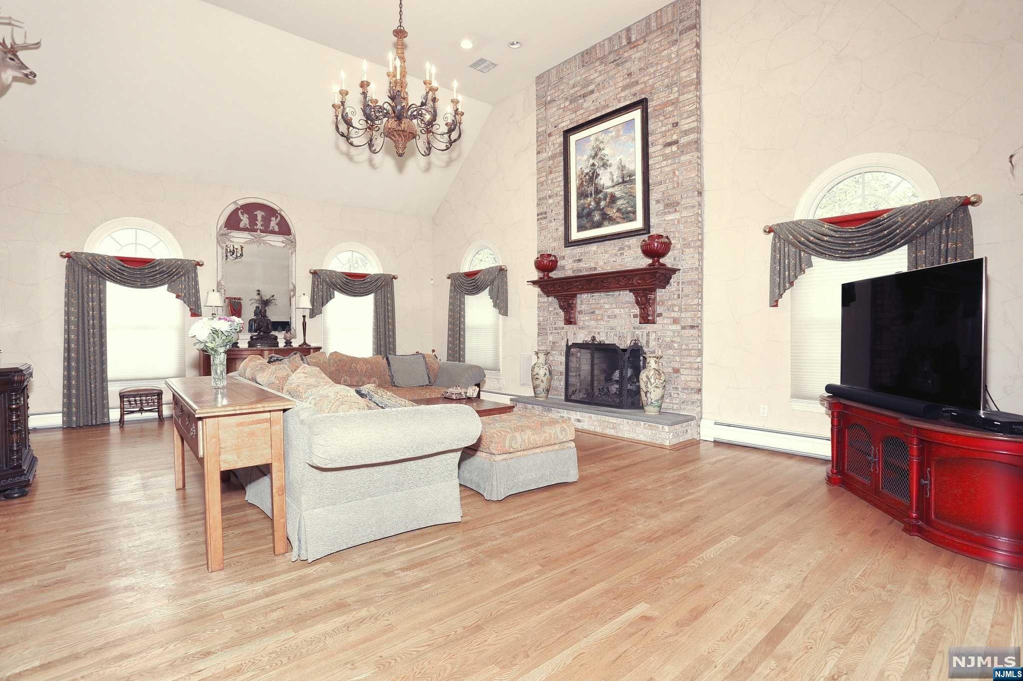 23 Crocker Mansion Drive