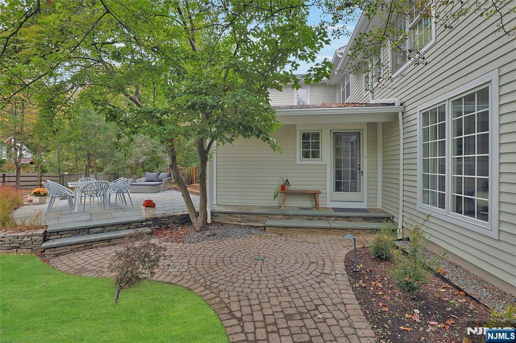 90 Arcadia Road
