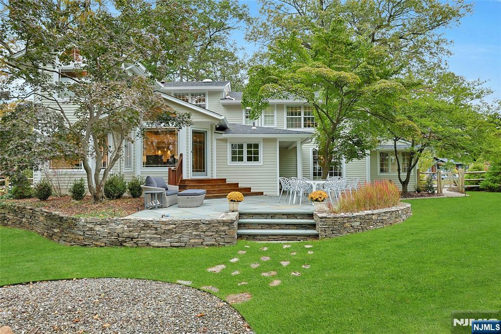 90 Arcadia Road