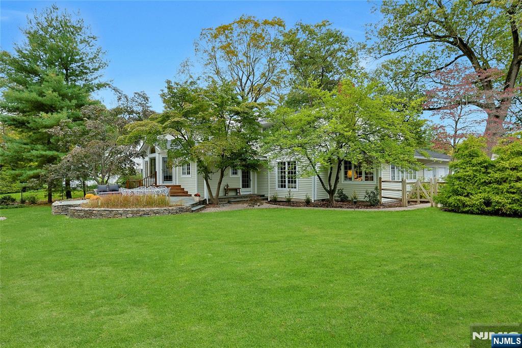 90 Arcadia Road